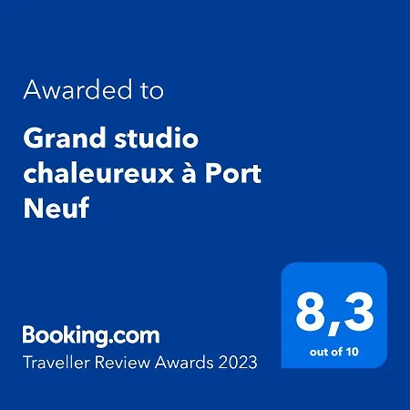 Grand Studio Chaleureux à Port Neuf