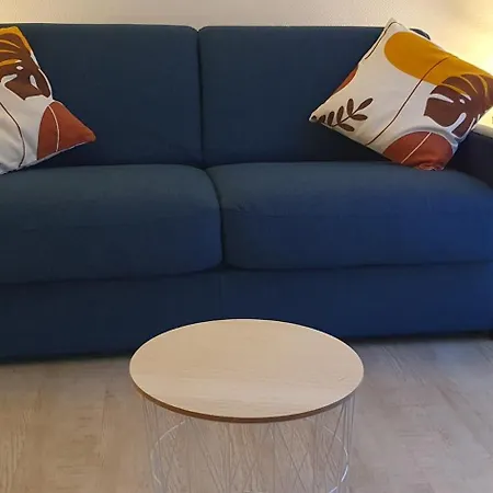 Grand Studio Chaleureux à Port Neuf Appartement